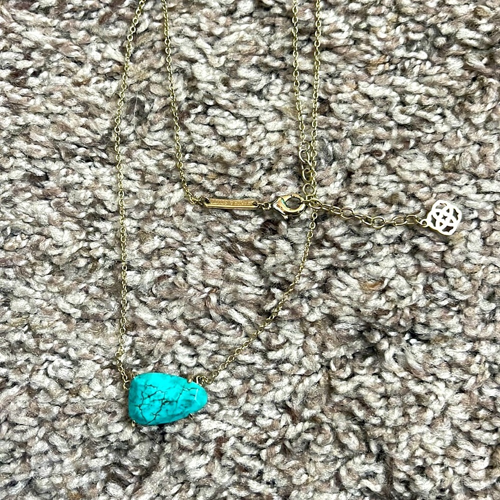 Kendra Scott veined turquoise pendant necklace